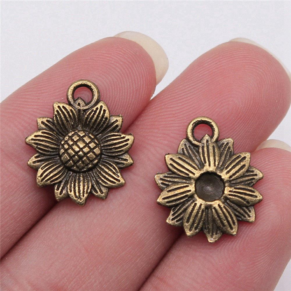 Charms Small Flower Pendants Wedding Jewelry Findings QC116