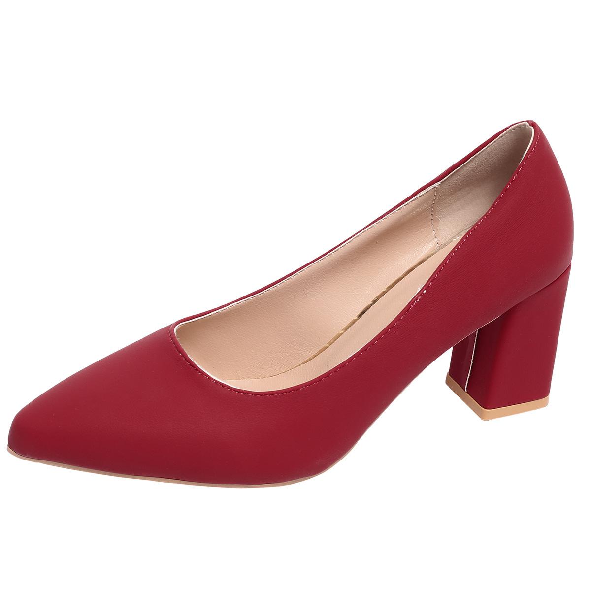 

High heels women s autumn 2025 new temperament commuting pointed head shallow mouth thick heel versatile one pedal high heels 35