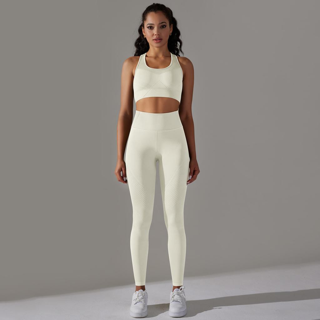 Seamless Yoga Suit, Breathable And Sweat Absorbing Set, High Waist And Hip Lifting And Beautiful Back Set, Running And Fitness Two-Piece Set For