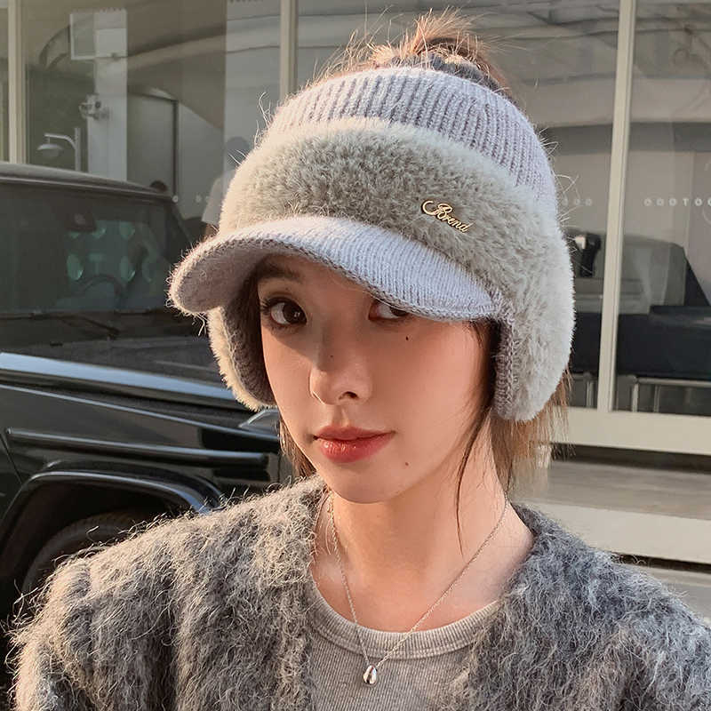 Korean Versatile Hat for Women In Winter Riding Windproof Ear Protection Hat Plus Velvet Warm Baseball Cap Casual Empty Top Wool Hat