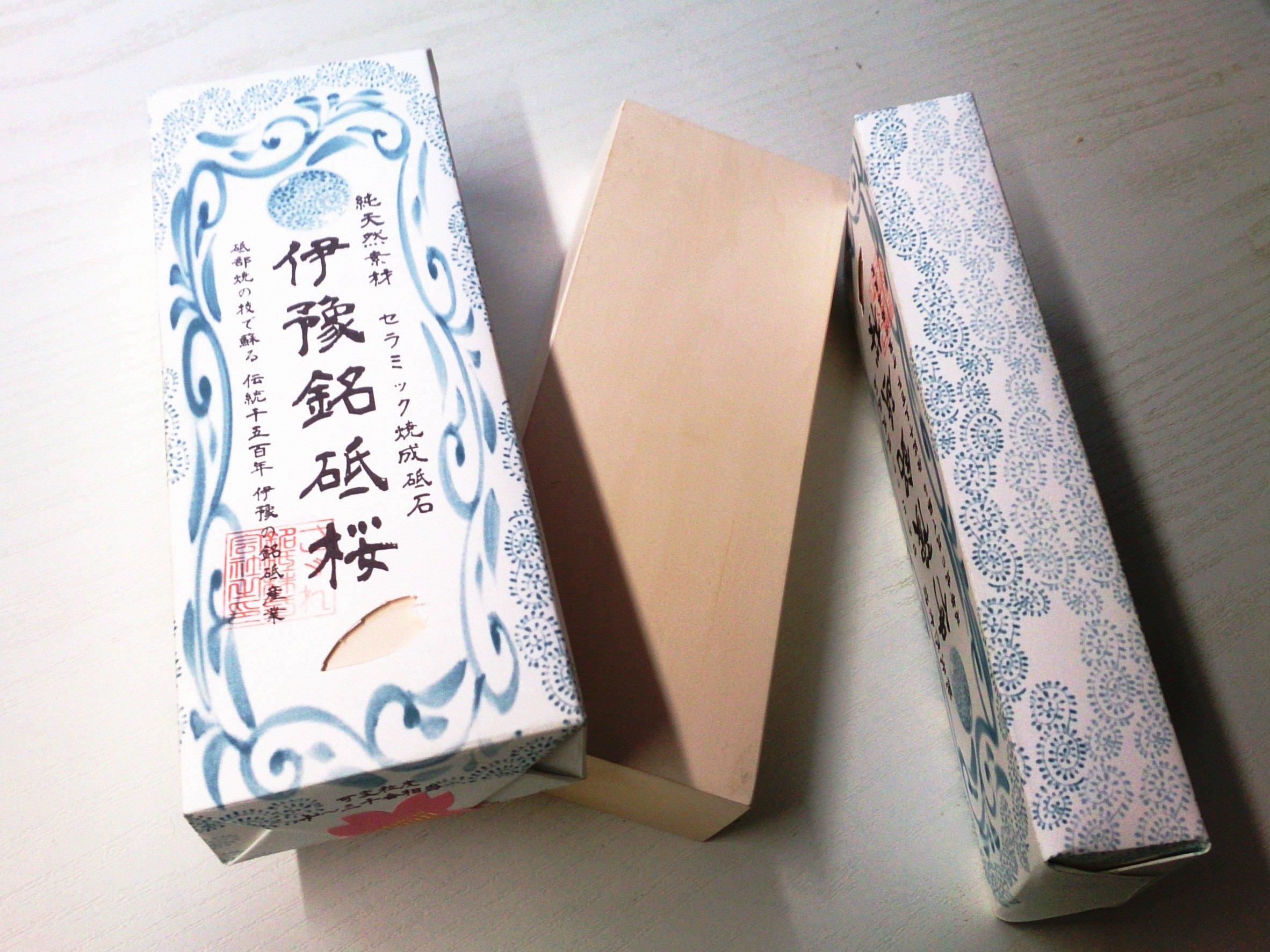 

Ceramic Iyo Name Sakura Pure Natural Whetstone Made by Iyo To Whetstone, (Whetstone Only)