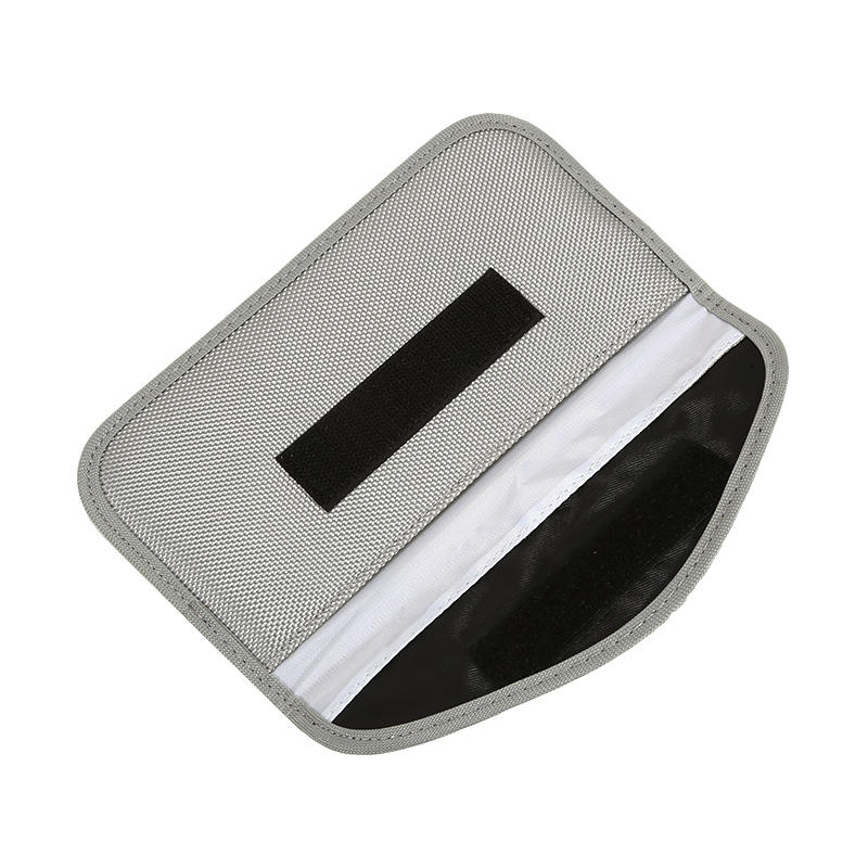 Portable Signal Blocking Key Pouch for 6.5 Inch Phone Travel Anti Theft Car Cell Phone Privacy Protection Bags