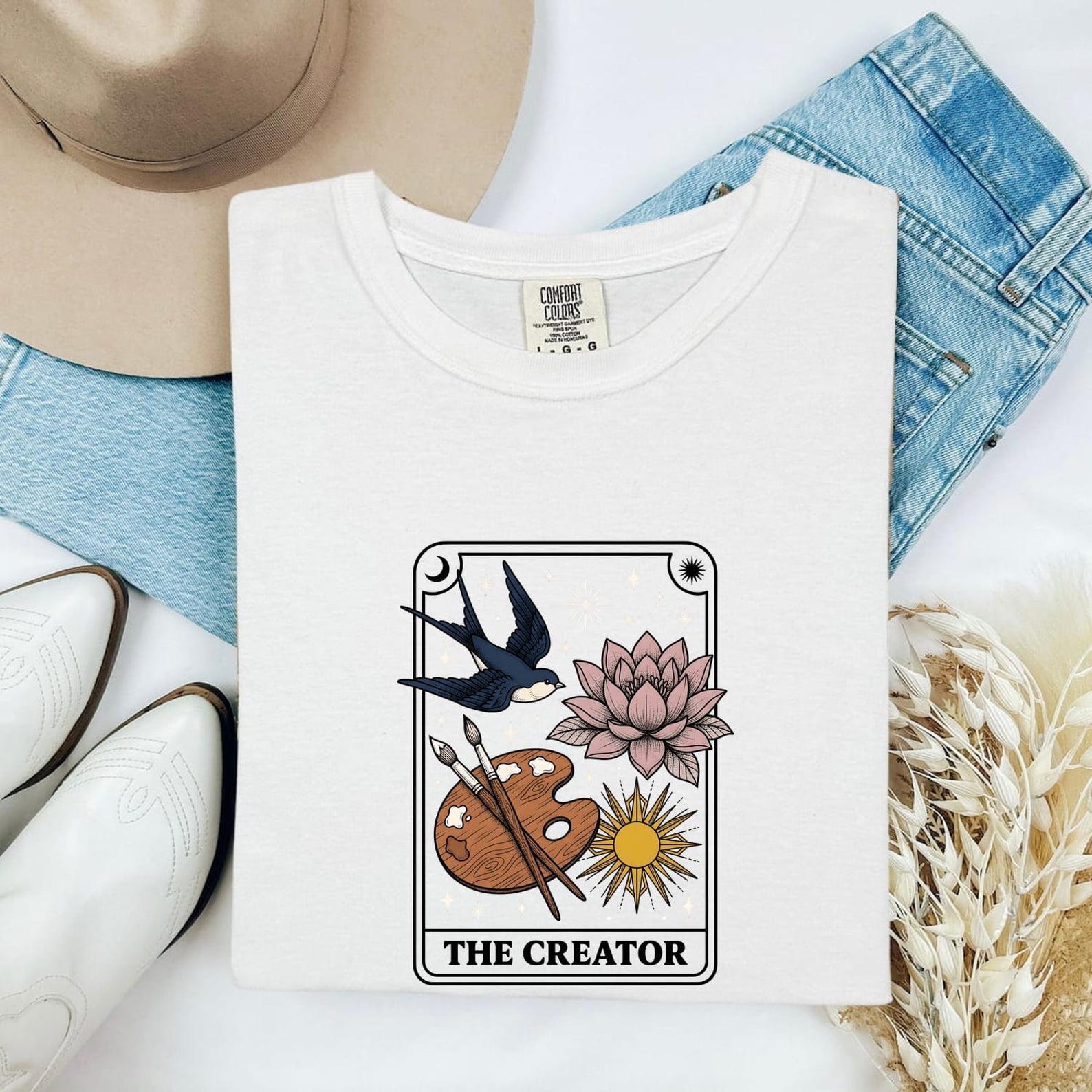Swallow Bird Shirt Boho Chic Creator Gift Women Neo Traditional Tee Swallow T-Shirt Bohemian Fan Vintage Tshirt Artistic Graphic Hand Drawn 4XL