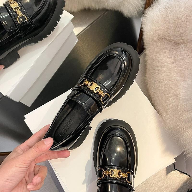 

2024 новые туфли на платформе с круглой головкой и золотой пряжкой, женские туфли-лоферы в британском стиле в стиле ретро с небольшой кожаной обувью для женщин 40