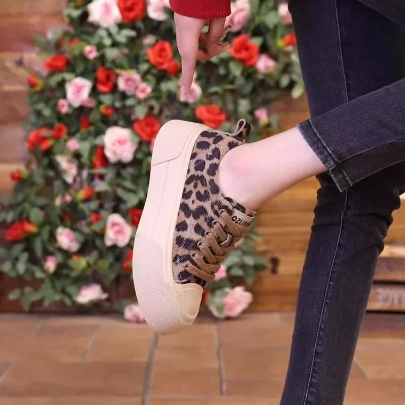 Platform Women Sneakers Leopard Designer Flats Casual Shoes Lace Up Running Sport Shoes 2025 Trend Autumn Walking Mujer Zapatos