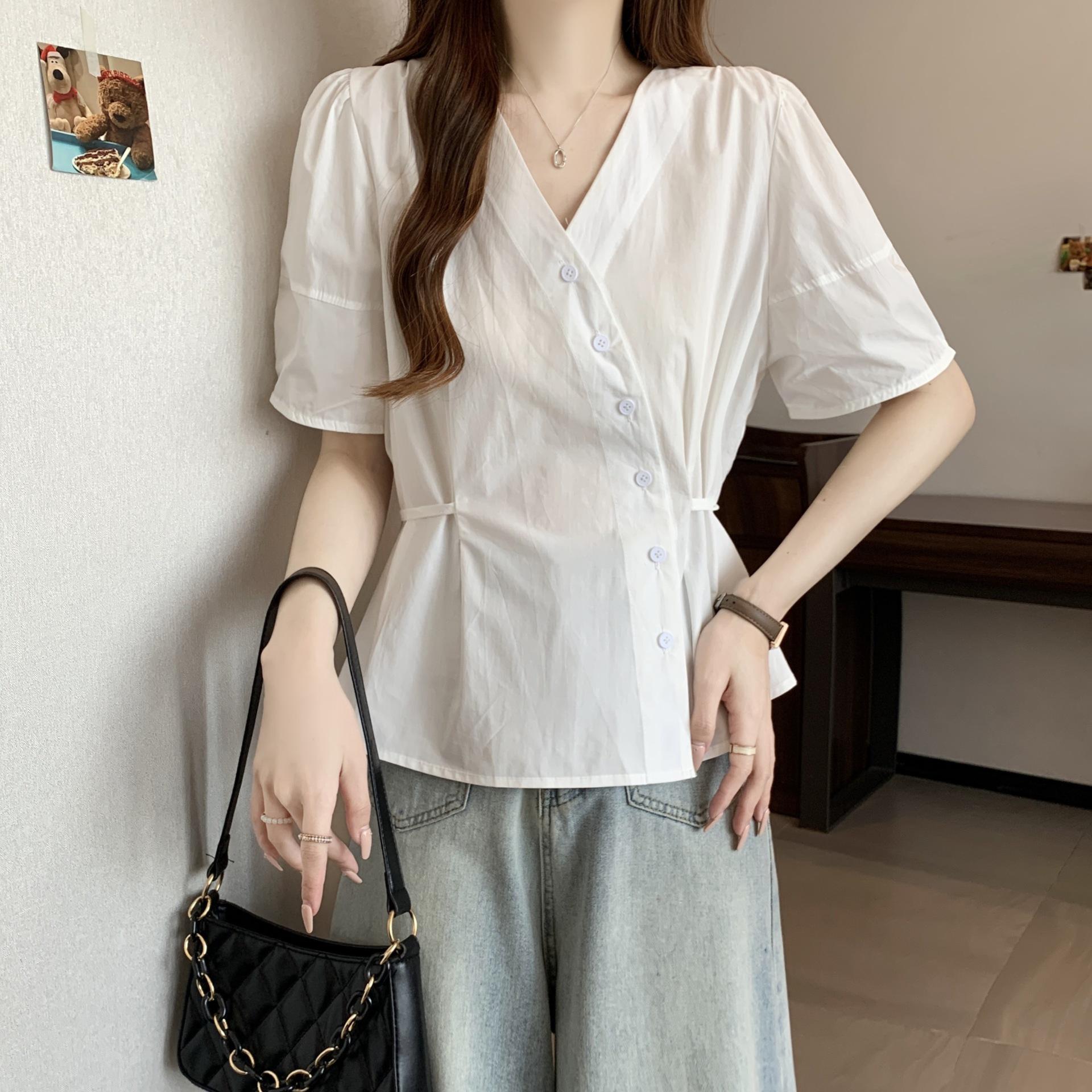 

Plus Size Women s French-Inspired V-Neck Chiffon Short-Sleeve Waist-Cinched Top 3XL білий