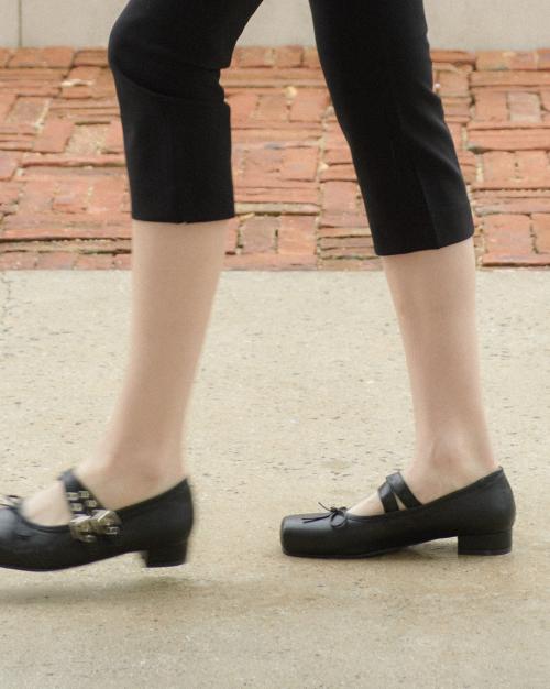 [Tagtraume] Gallo Square Toe Ribbon Two Buckle Mary Jane Sneakers Flats [Versand aus Korea] 100% Authentisch