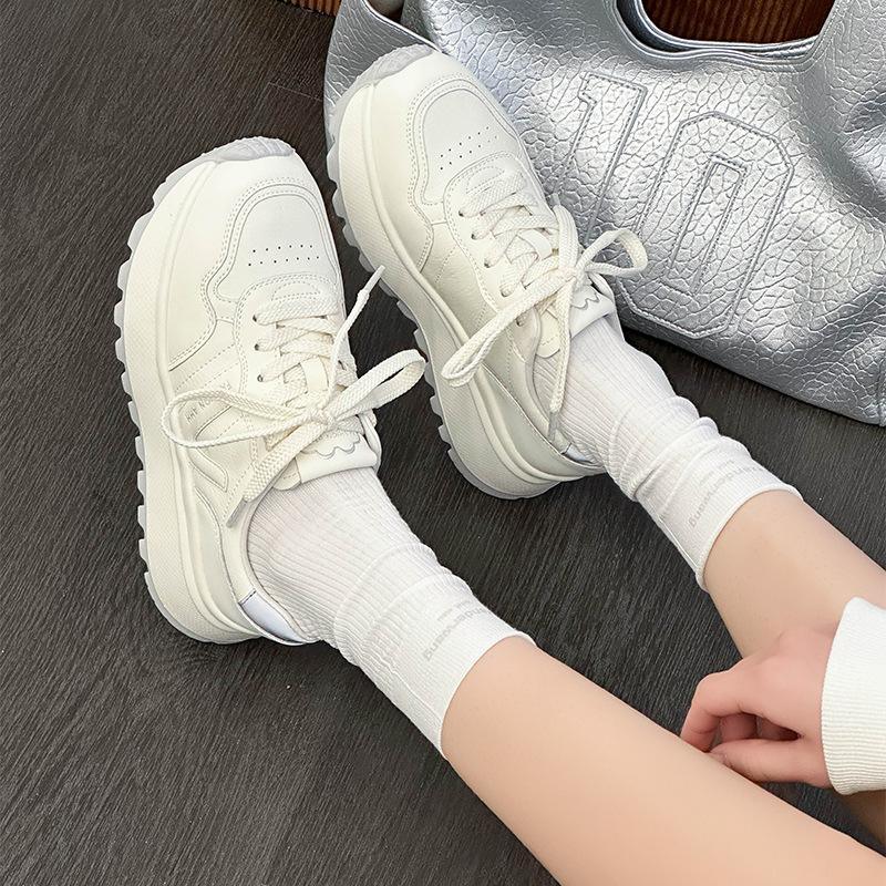 Muffin Platform White Shoes Women's 2025 Spring New Korean Version of Leisure Sports Waffle Shoes Leather Breathable Forrest Gump Shoes