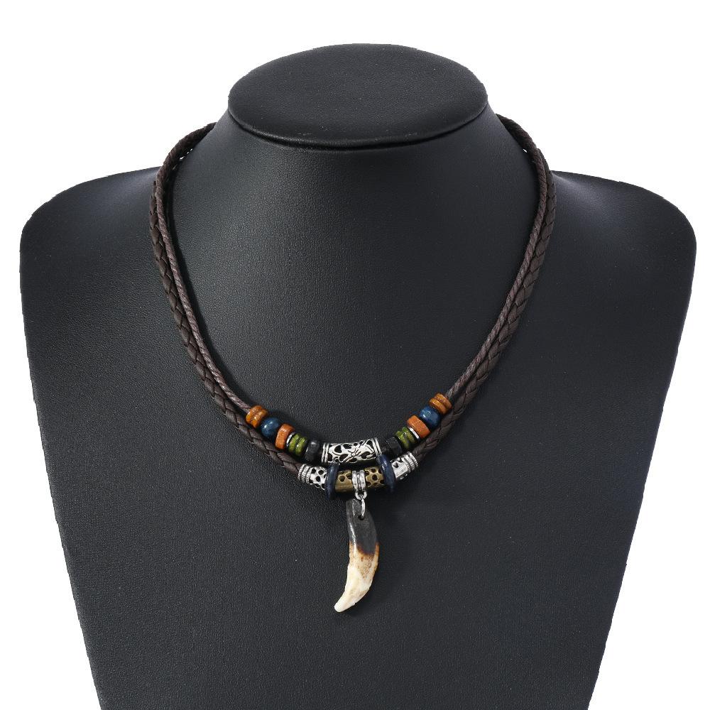 Butterfly-shaped Wooden Beaded Double-layer Necklace, Women's Retro-style Woven Rope Collarbone Chain