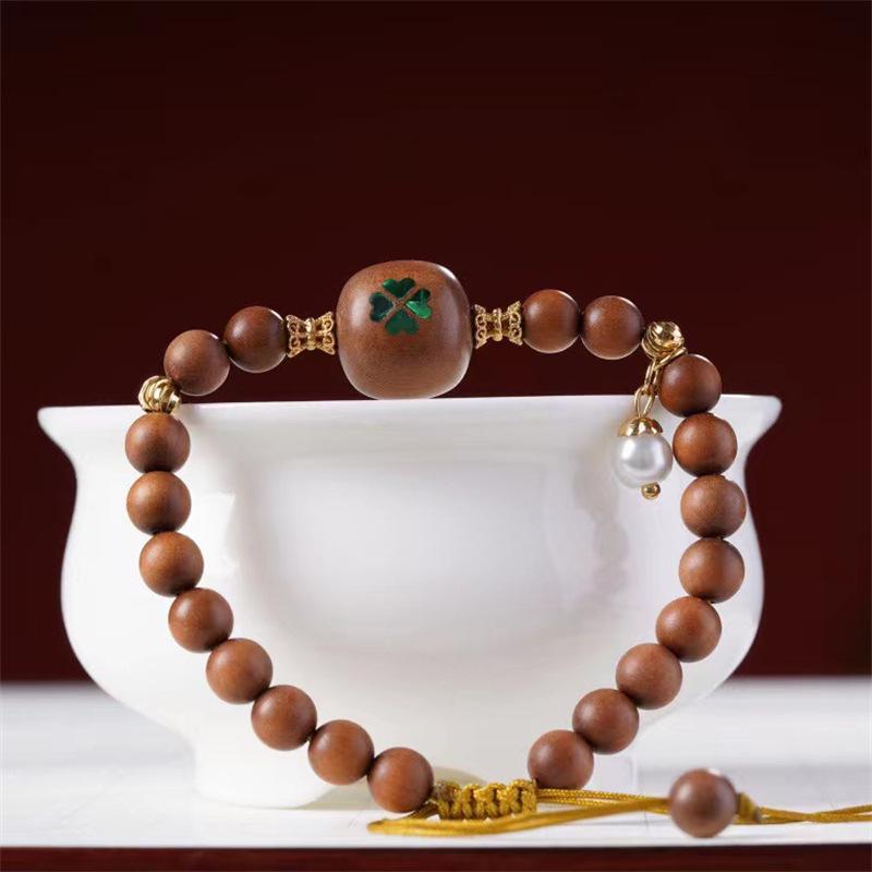 

Браслет из индийского сандала с четырехлистным клевером и буддийскими бусинами - Женский ретро национальный стиль Natural 0.6*22 Beads