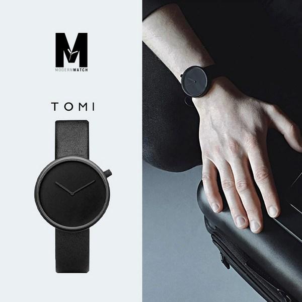 Tommy Retro Fashion Watch, a styling essential you can never get tired of.
