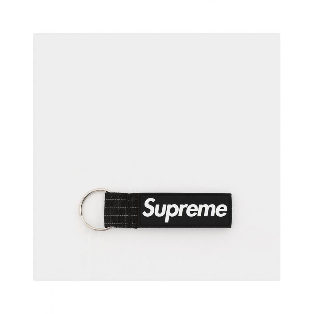 

Supreme RN101837 BLACK strap logo keychain keyring