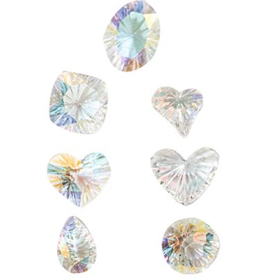 Nail art – Strass e decorazioni per unghie