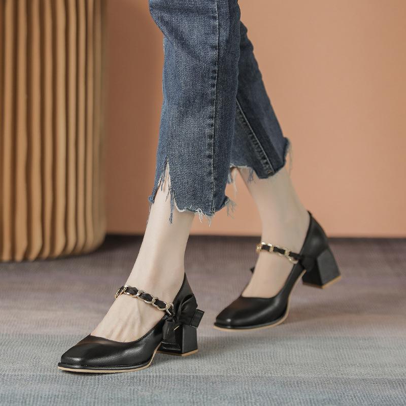 1 Stück eckiger Kopf Ein-Wort-Schnalle Retro Mary Jane Schuhe hohe Absätze Damen Frühling dicke Absätze einzelne Schuhe