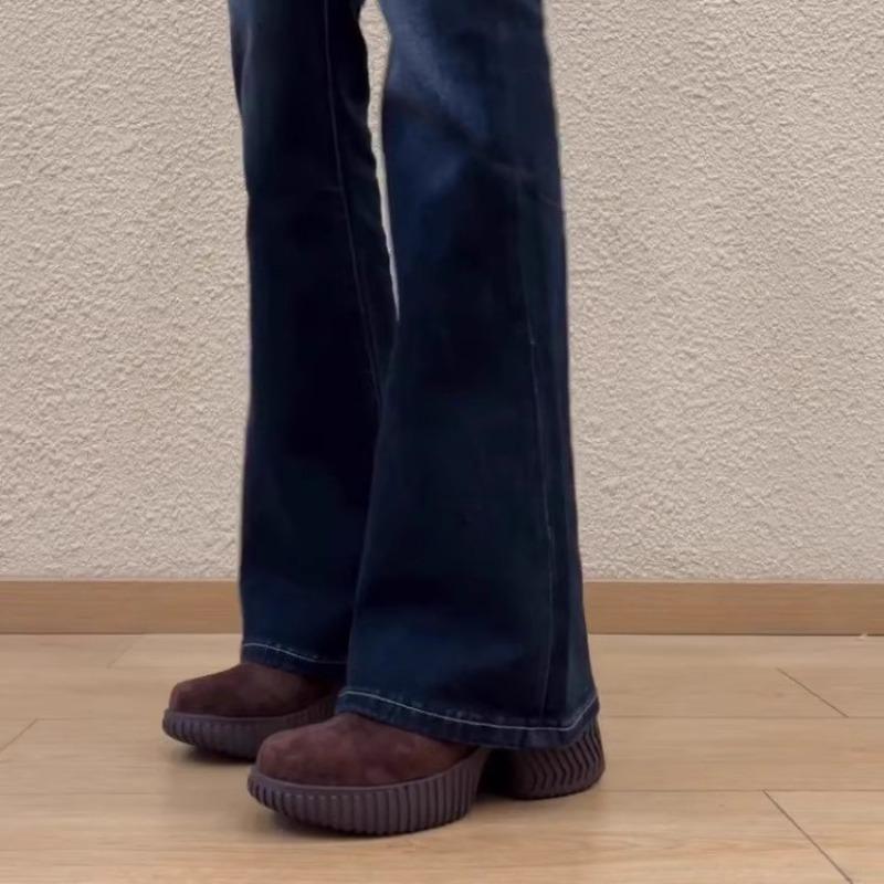 Retro Round-toe Platform Wedge Heel Women's Shoes with Deep Toe Design