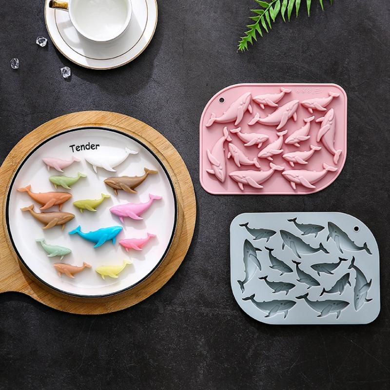 13-Cavity Whale Silicone Molds Fondant Candy Chocolate Mould Silicone Gummy Whale Baking Mold For Cake Decoration