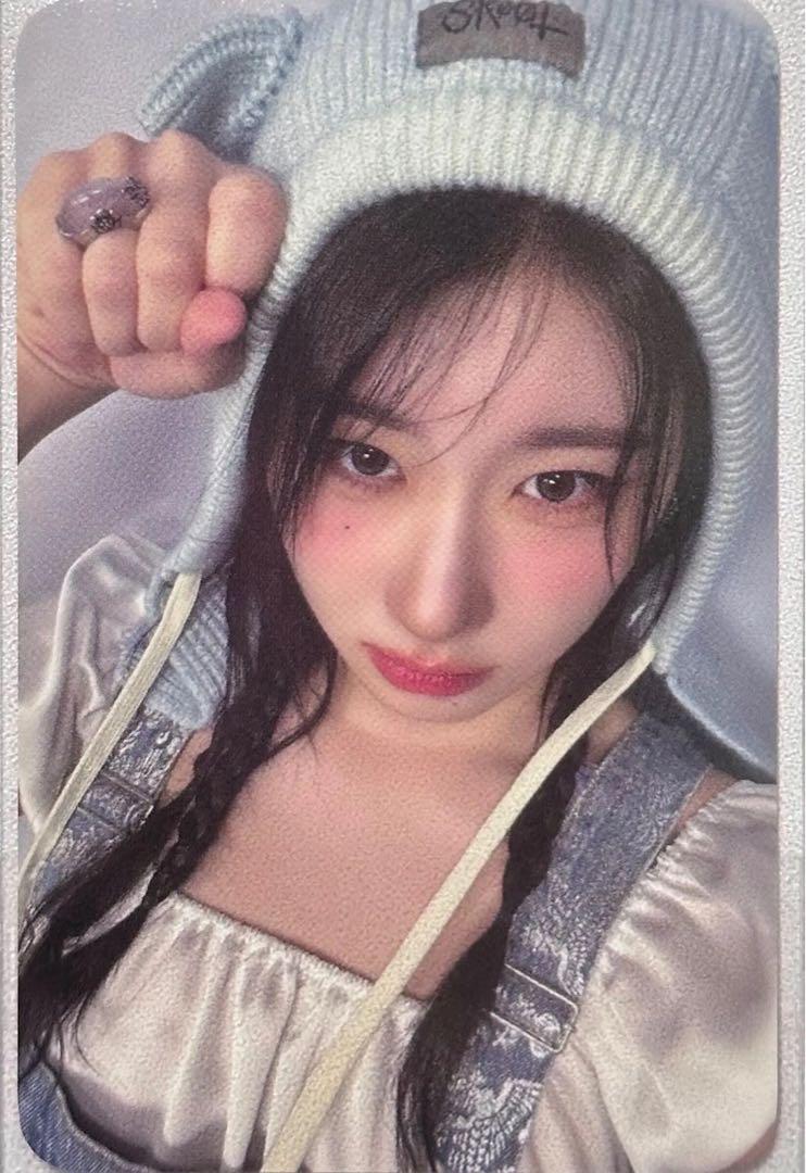 

[USED] ITZY Chaeryeong TWINZY MD Pop-Up Random Trading Card