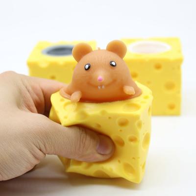 Kreative Dekompression süße Käse Maus Tasse Prise Musik Squeeze Vent Eichhörnchen Tasse Dekompression Spielzeug
