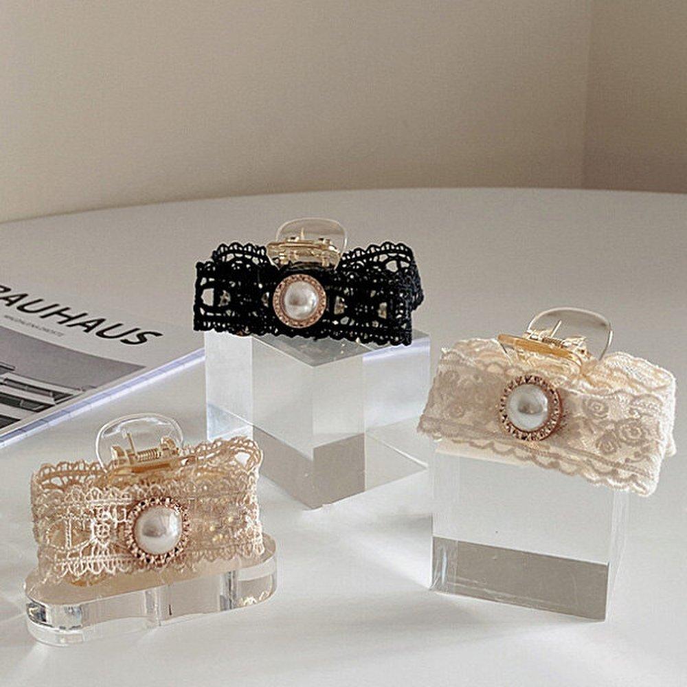 

Calin Lace Pearl Hair Clip ivory