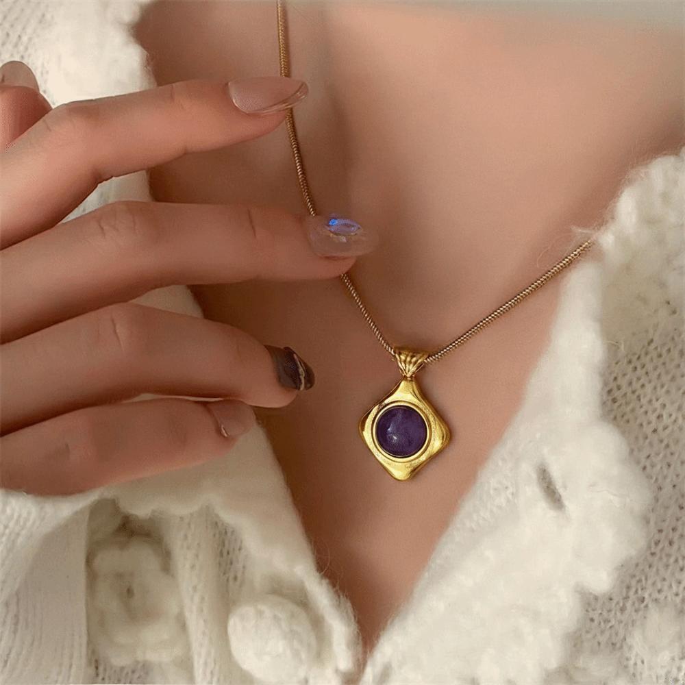 Gold Clavicle Chain Retro Style French Style Necklace New Pendant Necklace For Women