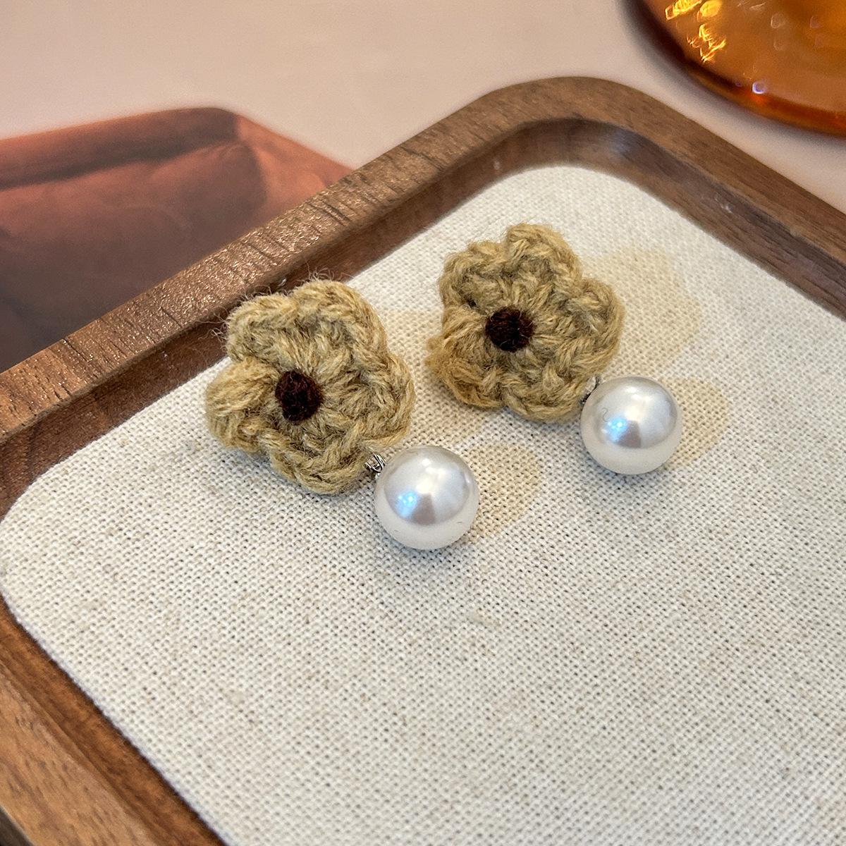 Silver Needle Plum Blossom Stud Earrings – Elegant and Versatile Jewelry for Women