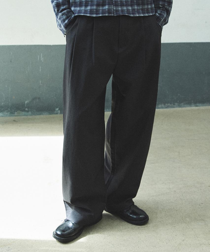 P.IN.O Double-Pleat Crumple Wide Slacks - Black