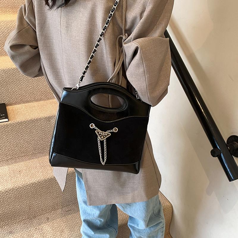 

2025 new pleated chain shoulder bag simple wide shoulder strap messenger bag fashion trend women s bag 25.5*5*23 чёрный