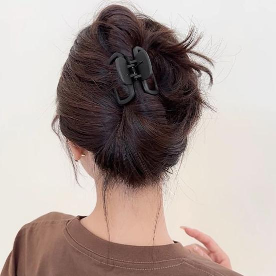 Hair Claw Matte Texture Mini Hair Clip Stable Grip No Flattening Non-Slip Tooth Small Semi-Tied Hair Clip Hair Accessory