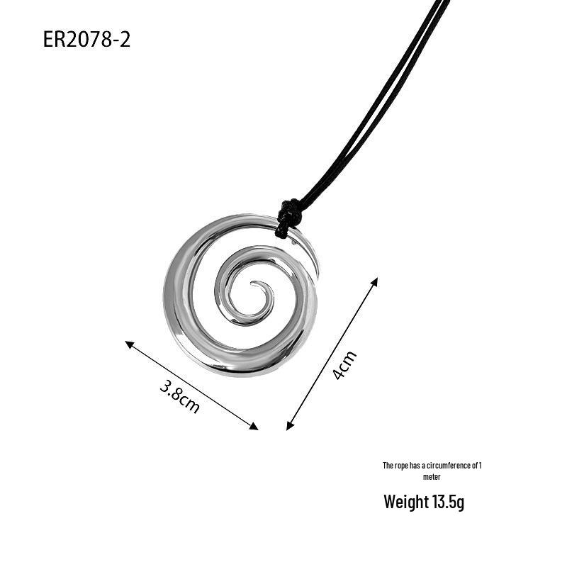 Elegant halskjede i vokset tau med spiraltekstur og legeringsanheng