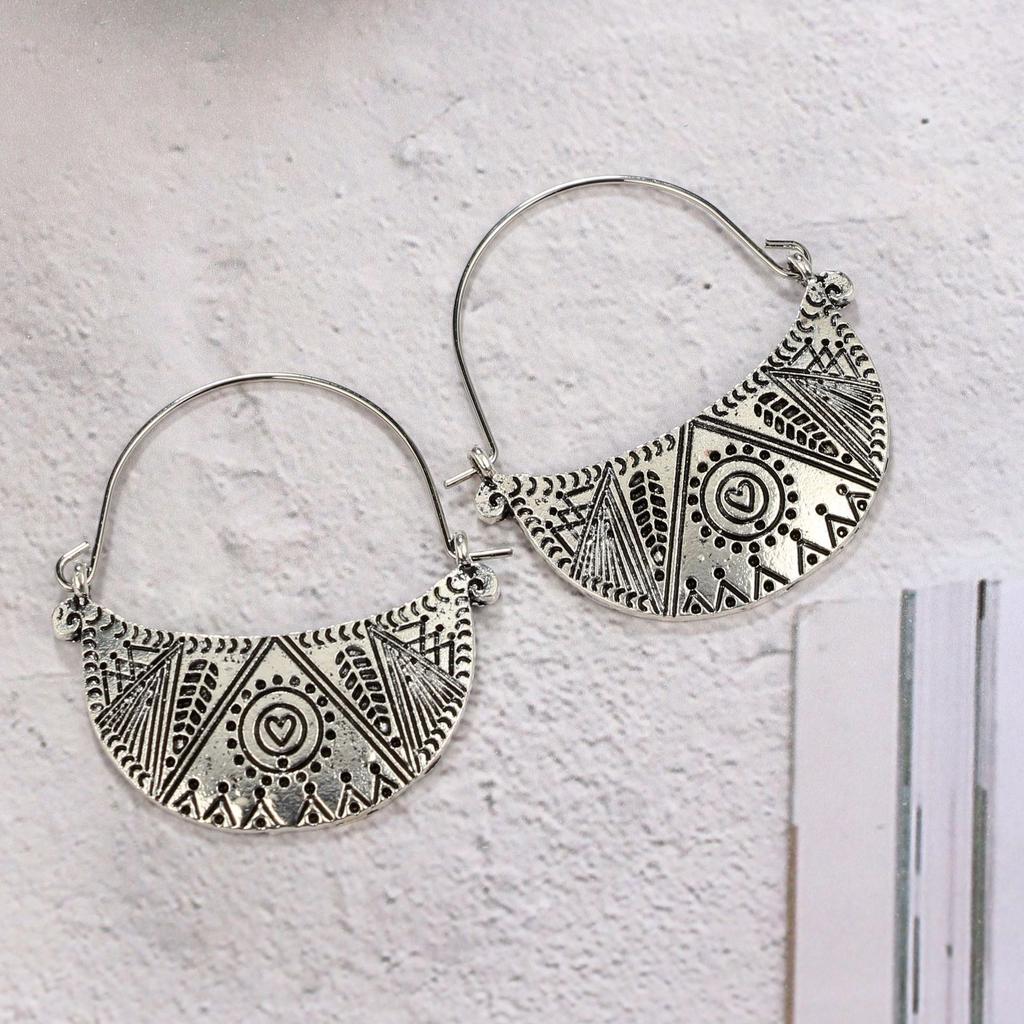 Módní a jednoduché etnické náušnice ze slitiny s měsíčním vzorem