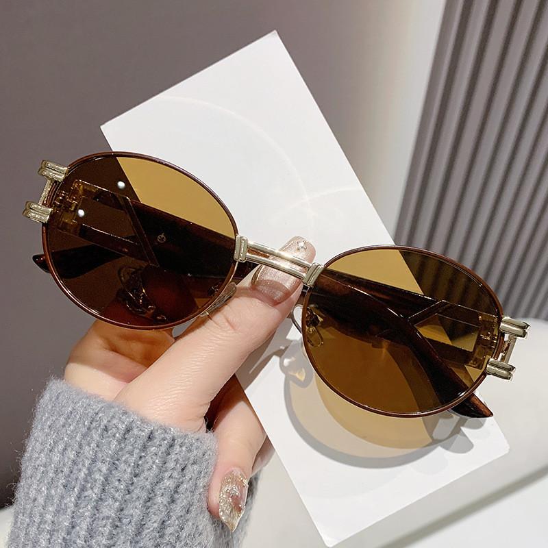 Occhiali da Sole Rotondi in Metallo Retro Con Protezione Uv400 Per un Look alla Moda all'Aperto