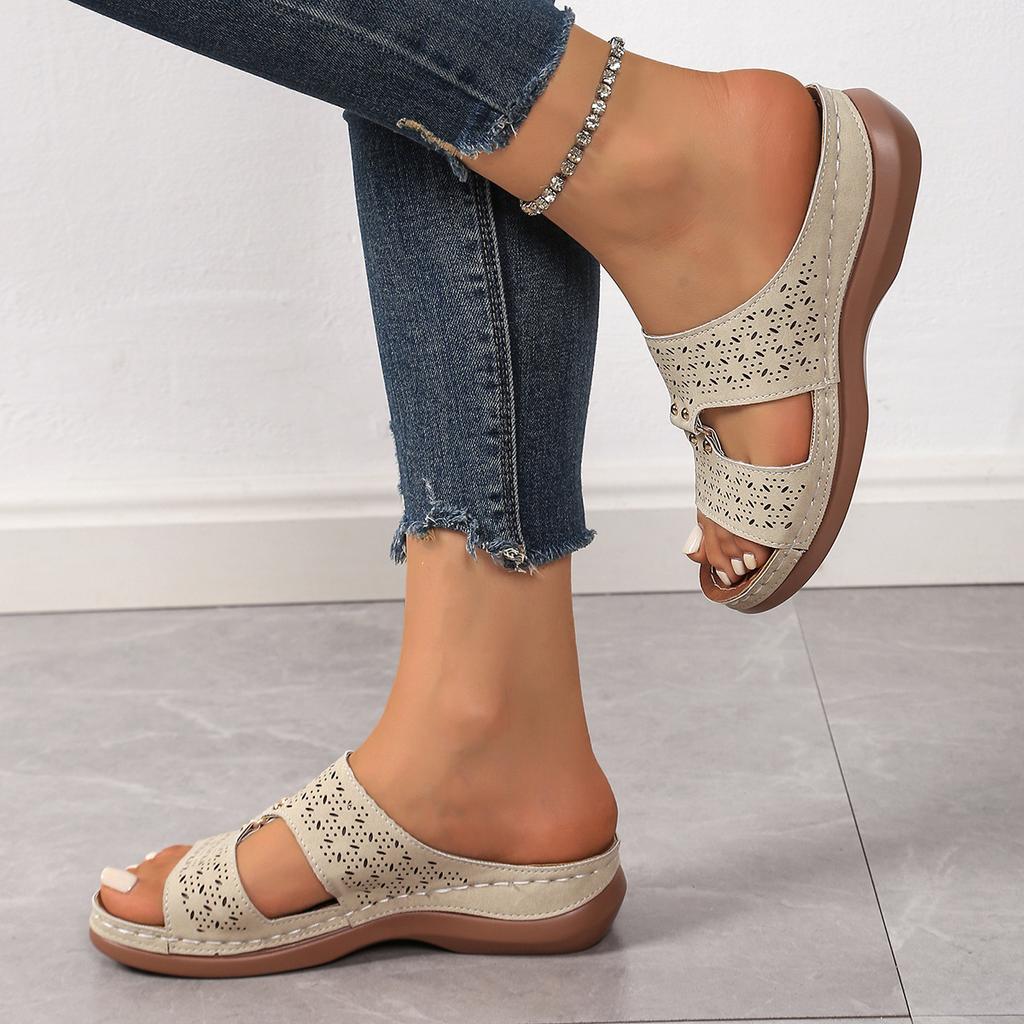 2025 summer new Amazon foreign trade women's shoes hollow rhinestone sandals wedge heel large size women's slippers