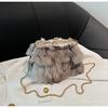 Podzimní a zimní nová vlasová taška dámská spona do vlasů z liščí srsti dámská taška s texturou ramenní crossbody oblačná taška trendy zahraniční obchod dámská taška