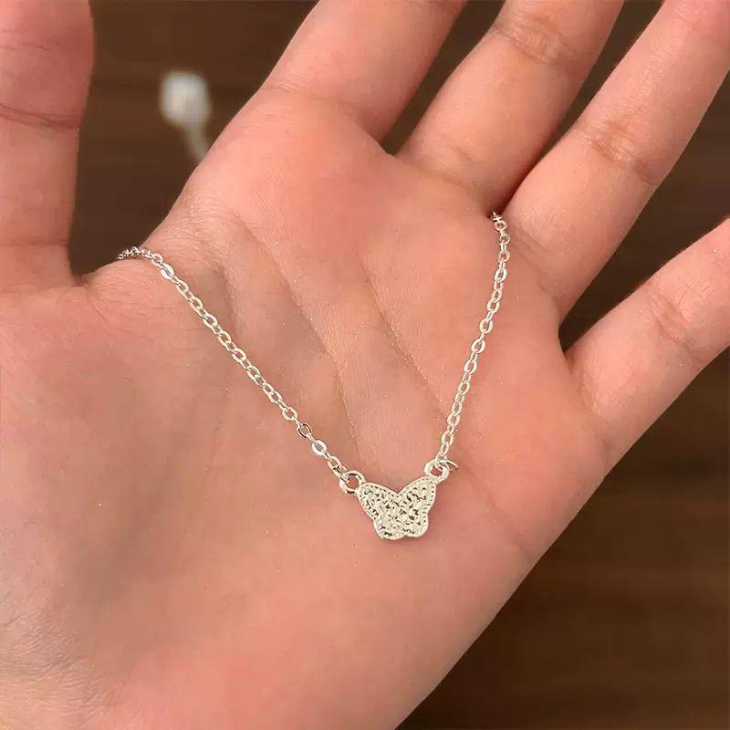 Elegant Pearl Necklace: Trendy, High-End Titanium Steel Clavicle Chain for Women
