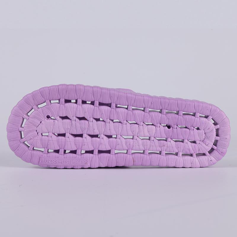 Fashion Smile Summer Non-slip Massage Flat Slippers Cartoon Bear Bathroom Leakage Slippers Unisex Injection-molded Shoes Casual Slippers