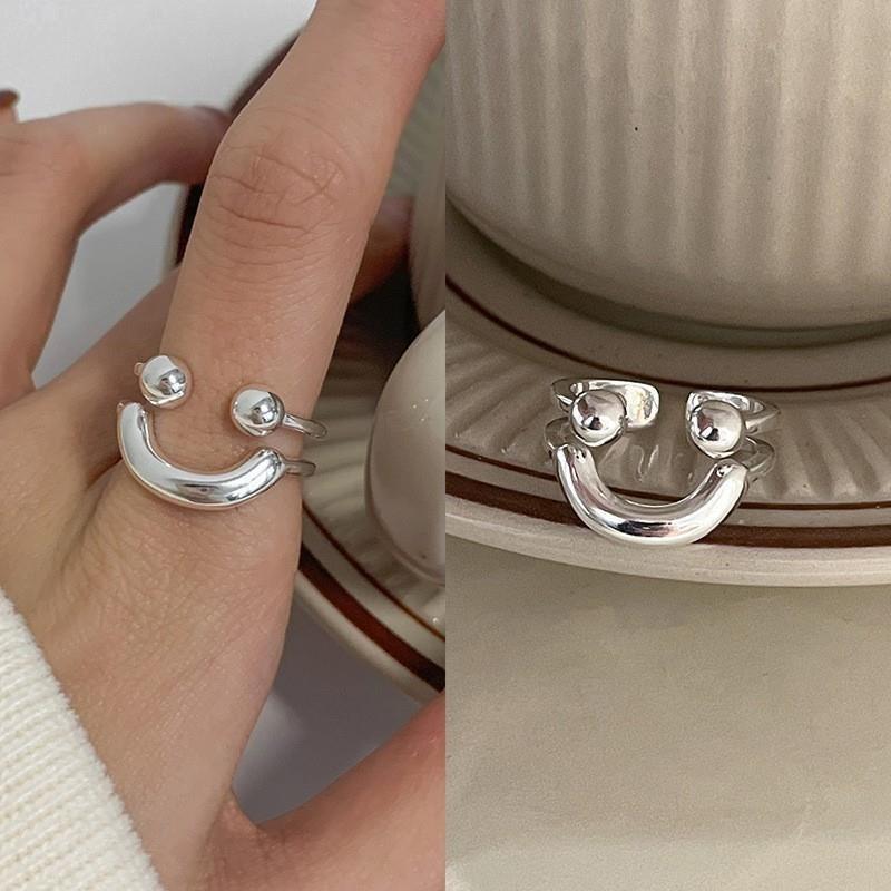 Fashionable Heart Shaped Adjustable Ring For Women Stylish Silver Jewelry Piece