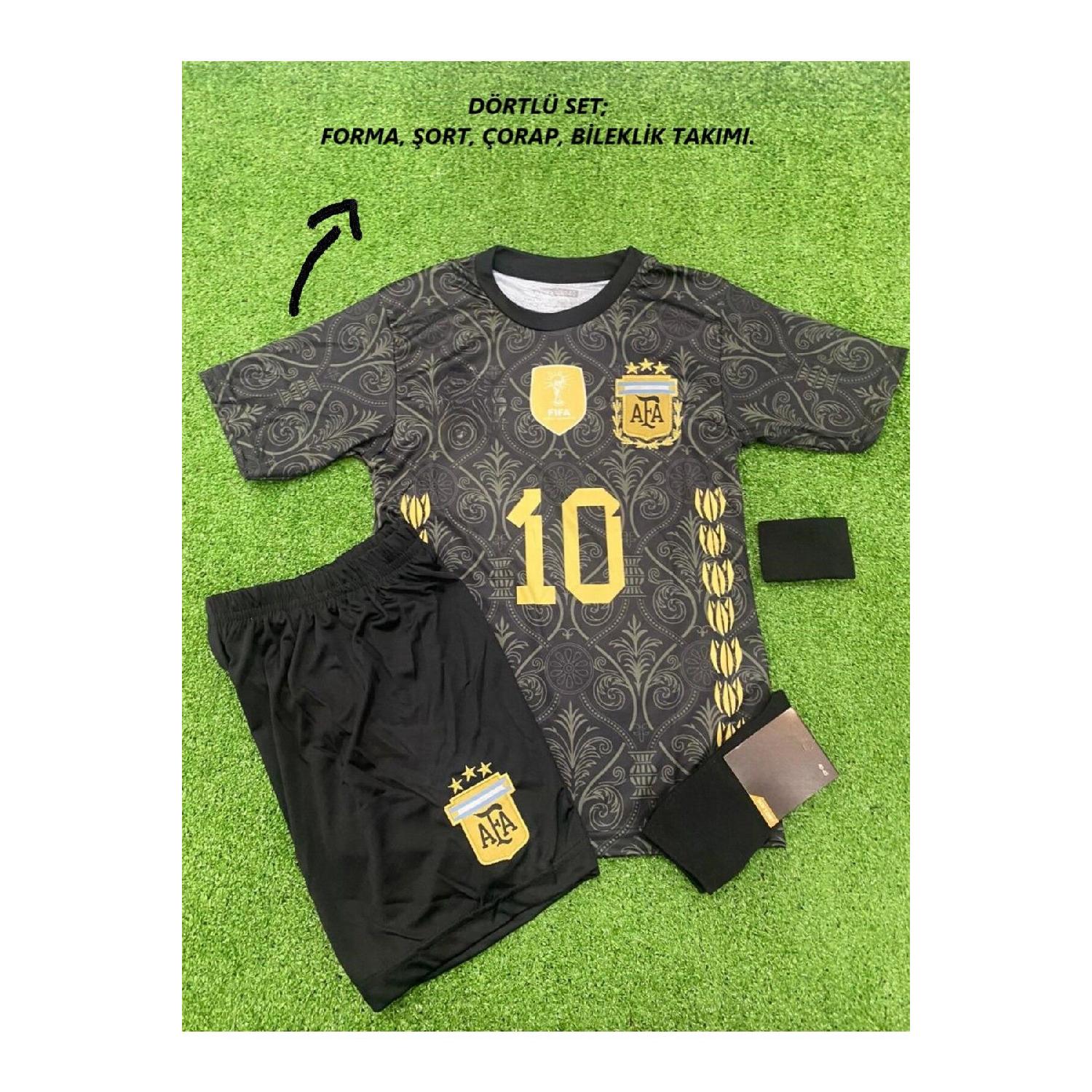 

Детский футбольный комплект из четырех предметов специального дизайна Аргентины Месси.