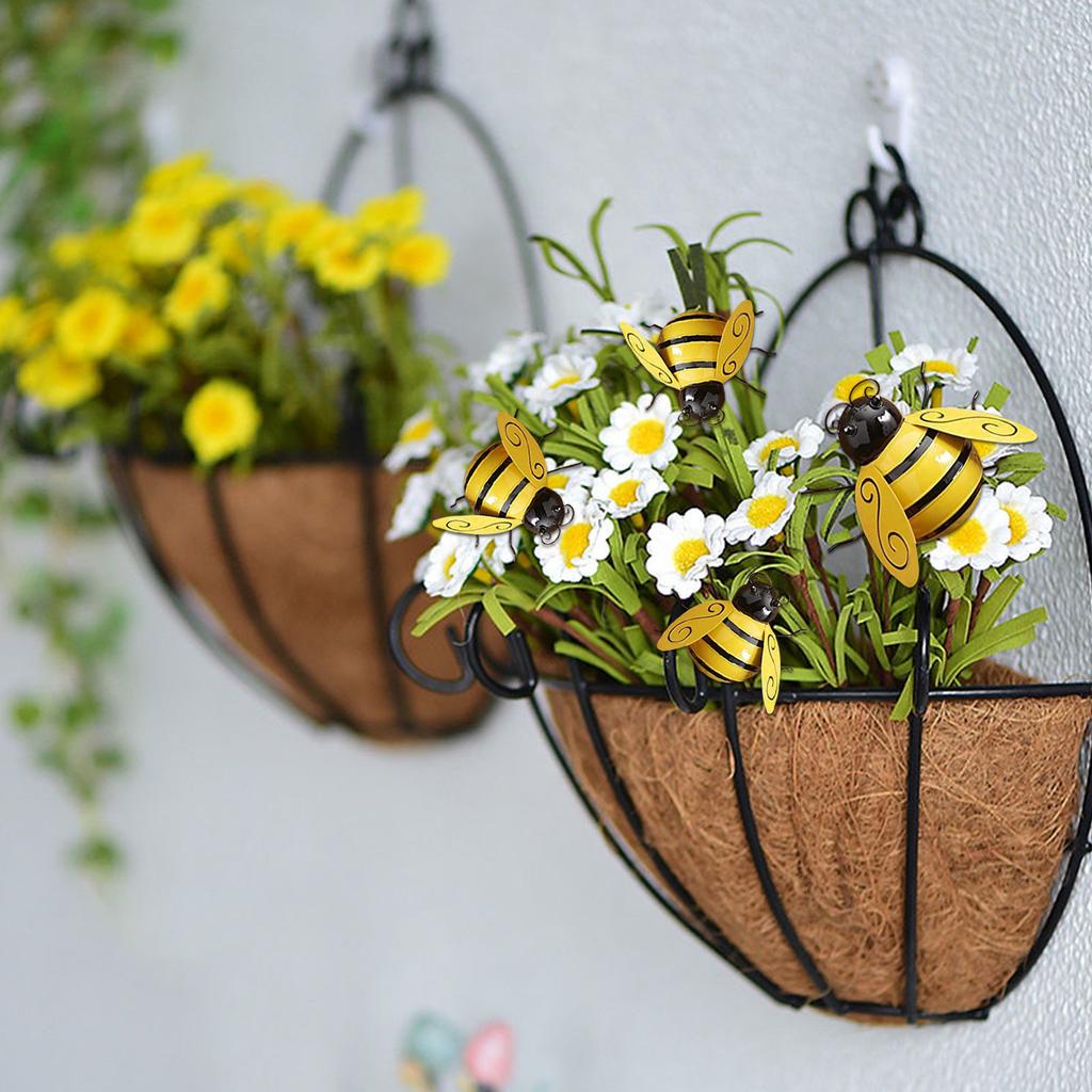 4PCS Decorative Metal Art Bumble Bee Backyard Garden Accents Wall Ornament Patio Decoration Outdoor Decor Garden Statues 2025