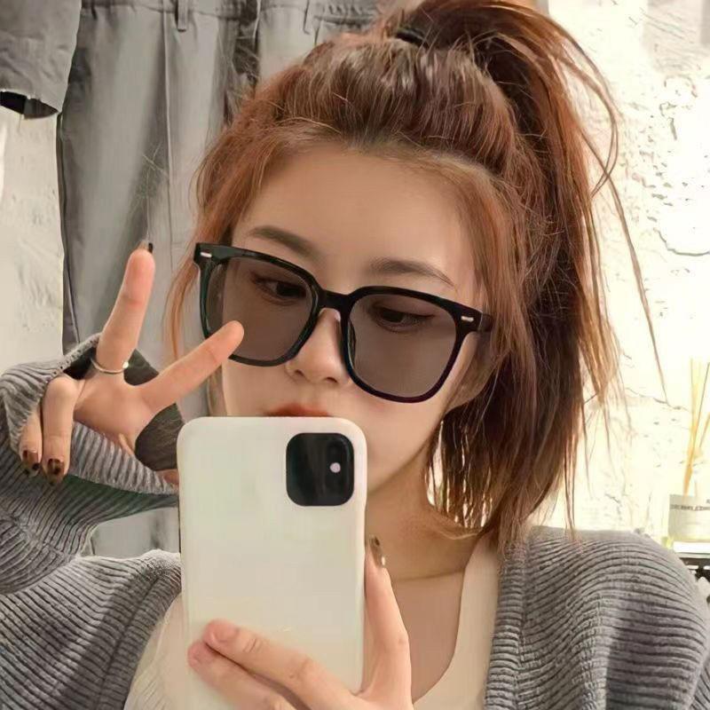 Anti-Blue Glasses Black Frame Plain Artifact A Photosensitive Color-Changing Myopia + Flat Light Eye Frame Men'S Model