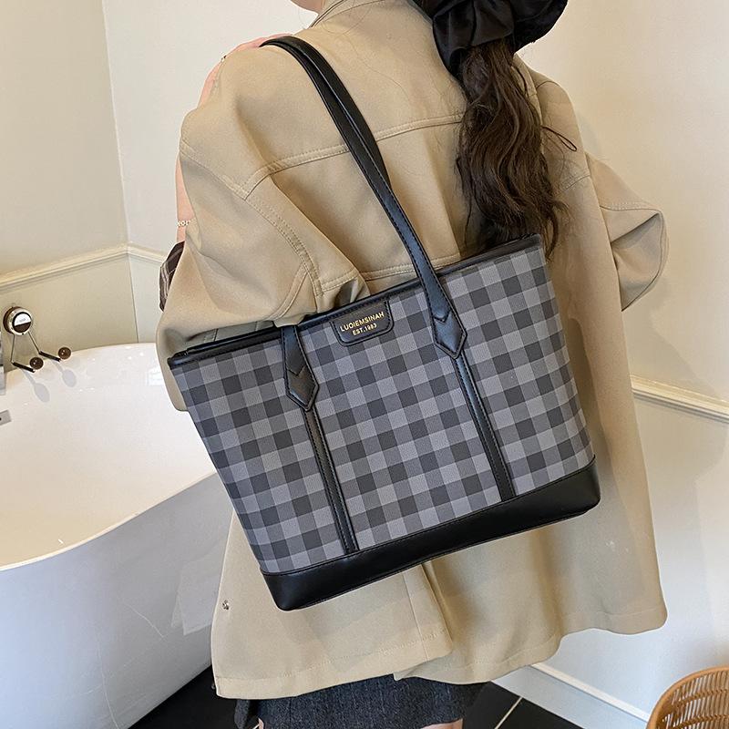 Fashion plaid shoulder commuter big bag women's retro large capacity niche tote bag