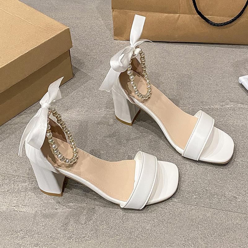 Large size high-heeled sandals summer new pearl bow buckle with open-toed thick-heeled sandals 35
