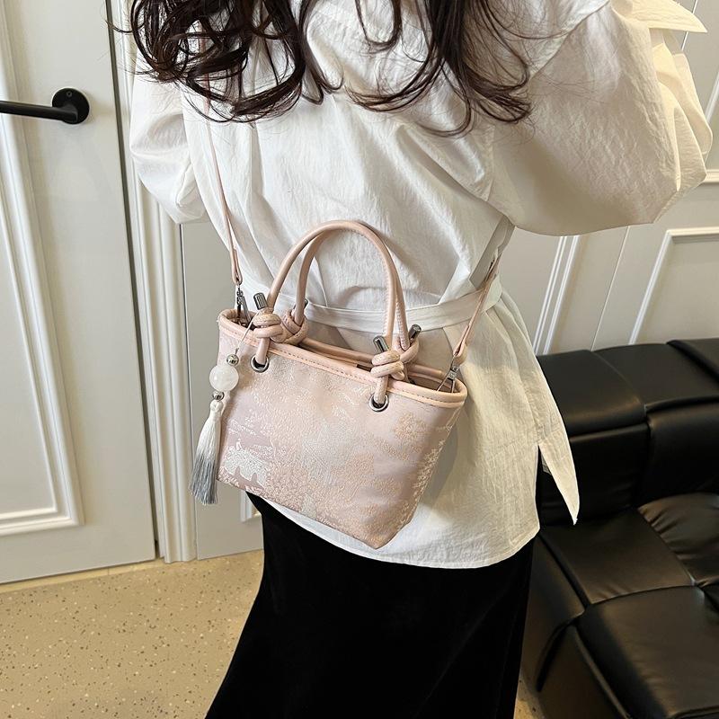 

Ручная сумка с новой китайской вышивкой женская 2025 весна-лето новая вышивка в национальном стиле модная сумка-ведро универсальная сумка через плечо розовый