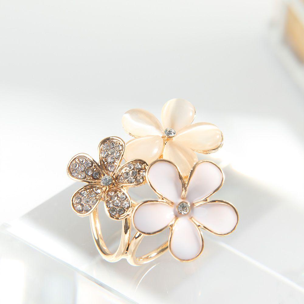 Creative Brooch Pin Brooch European And American Style Crystal Flower Brooch Luxury Wedding With Brooch Jewelry Beautiful Pin Scarf Buckle 2-Piece Set Badge Pin Lapel Pin Creative Brooch Pin Brooch European And American Style Crystal Flower Brooch Luxury Wedding With Brooch Jewelry Beautiful Pin Scarf Buckle 2-Piece Set Badge Pin Lapel Pin