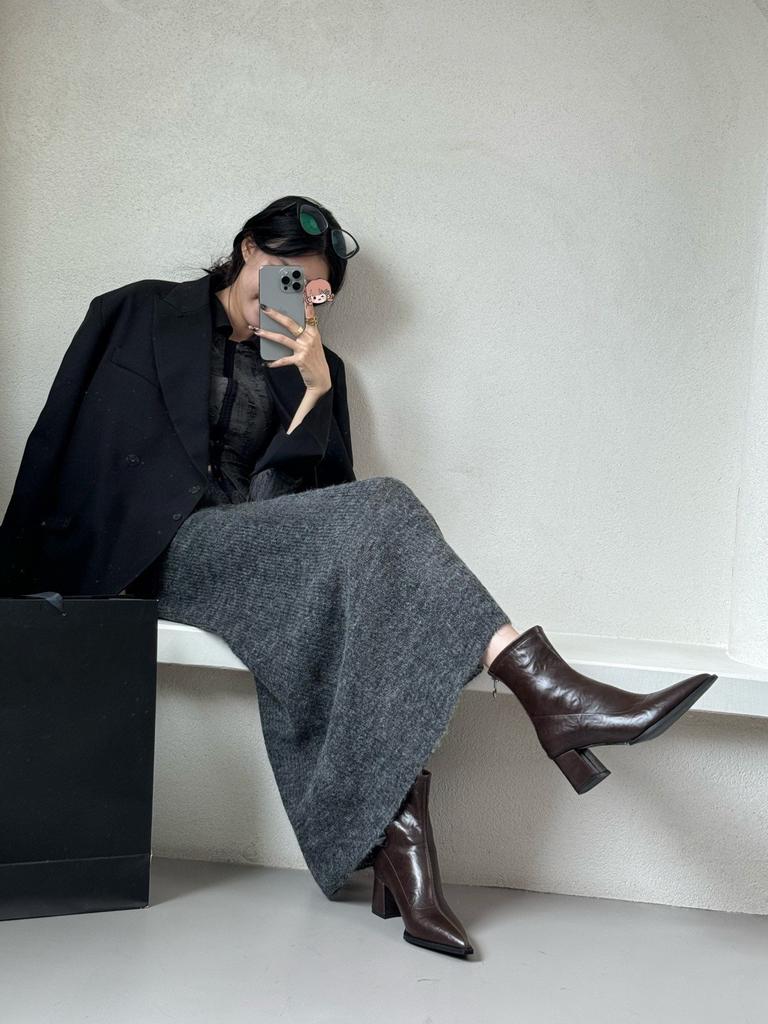 Pointed high-heeled Martin boots New simple brown thin short tube thick heel thin bare boots