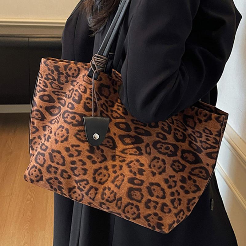 Suede Leopard Print Underarm Big Bag Women's 2025 Autumn New Fashion Large Capacity Tote Season Retro Messenger Bag