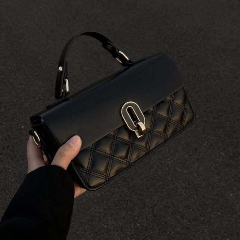 Light Luxury Niche Handbag, Diamd Chain Single Shoulder Crossbody Small Square Bag, Exquisite Commuting Small Bag