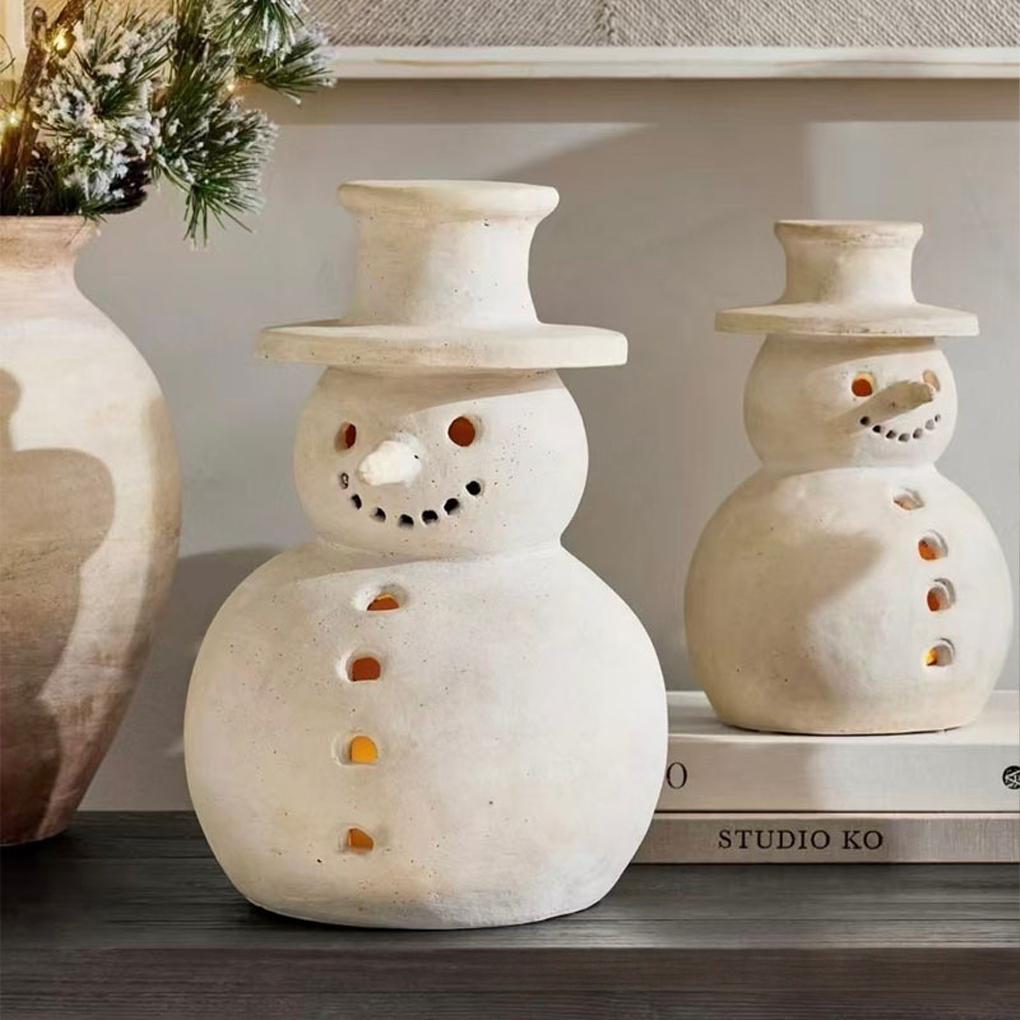2025 Schneemann-Figuren Kreativität und schlichte Handwerkskunst für ein gemütliches Zuhause Schlichtheit Harz Weihnachts-Kerzenhalter