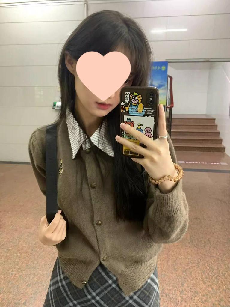 Women's 2025 College Style Polo Collar Cardigan Sweater – Spring & Autumn Short Knitwear