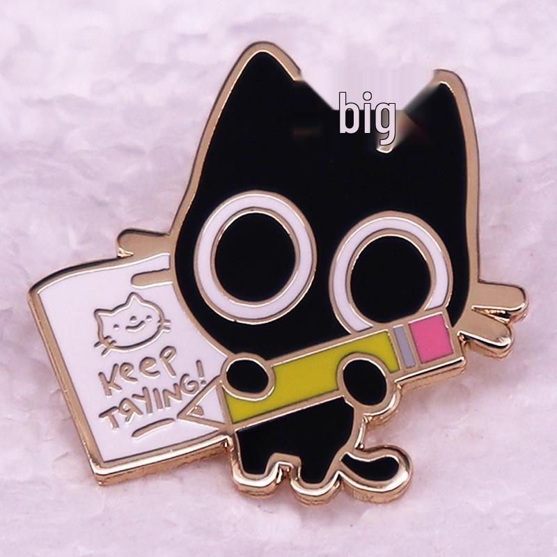 Luo Xiaohei Cartoon Cat Brooch Badge Gift