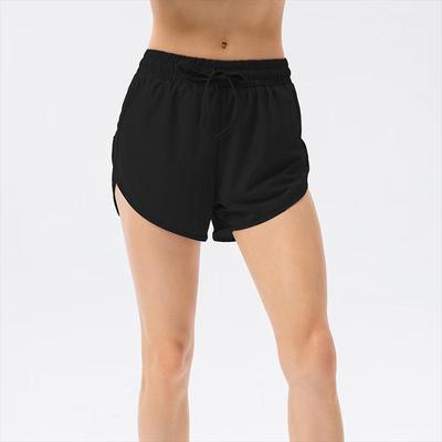 Gonne e pantaloni da donna – Pantaloncini